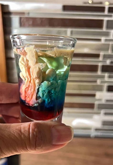 Alien Brain Hemorrhage Shot Recipe - Dine Dream Discover