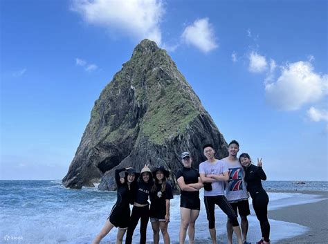 Yilan Dongao Bay Wuyanjiao Sea Cave SUP Stand Up Paddle and Canoe ...