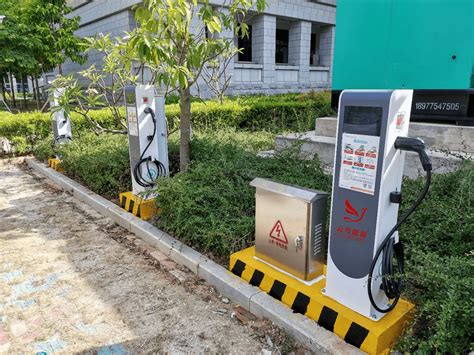 济南发布推进新能源电动汽车充电桩基础设施实施意见_建设