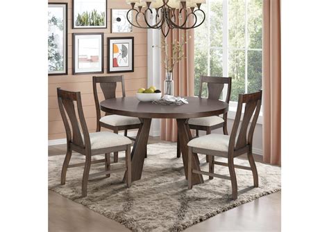 CHESTNUT RIDGE - 47" ROUND TABLE + 4 CHAIRS