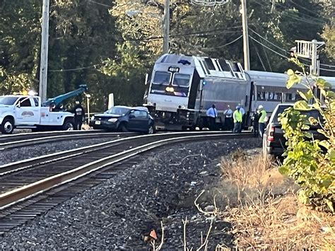 Wrong turn on Cedar Ave. tracks results in train hitting car - The Link ...