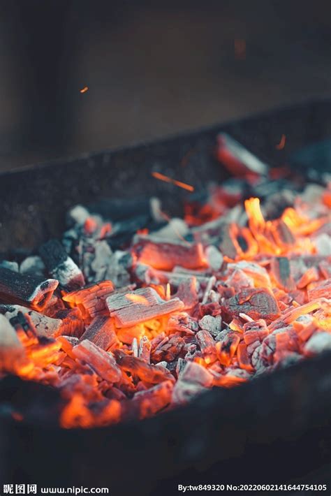 【淄博烧烤】老式炭炉子木炭火锅炉家用打边炉烤肉煮茶碳炉铁围炉-阿里巴巴