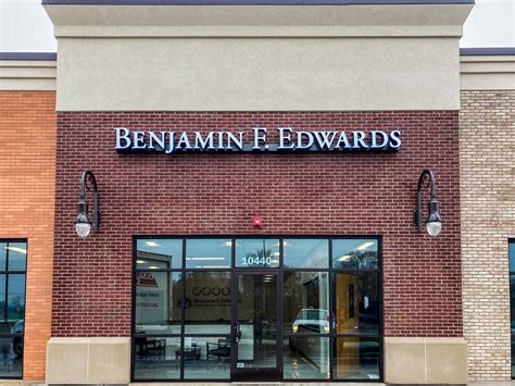Benjamin F. Edwards Exterior Sign - Engraphix Architectural Signage, Inc.