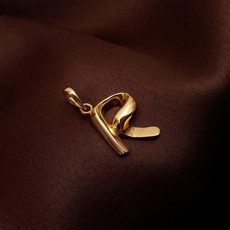 Buy R Signature Style Gold Letter Pendant 18 KT yellow gold (2.53 gm ...
