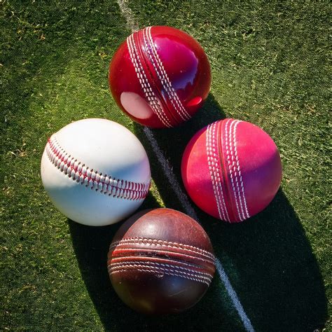 Types of Balls in Cricket: A Complete Guide - CricHeroes