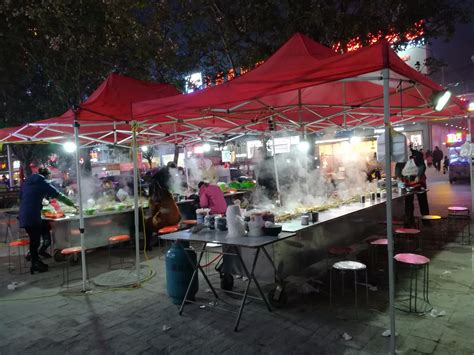 郑州城郊的夜生活，吃喝玩乐样样有，郑漂们最熟悉不过的地方