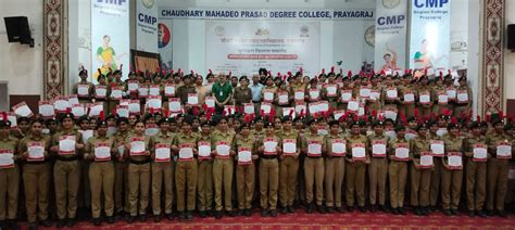 Index of /uploads/photo_gallery/Ceremony-of-B-Certificate-Distribution ...