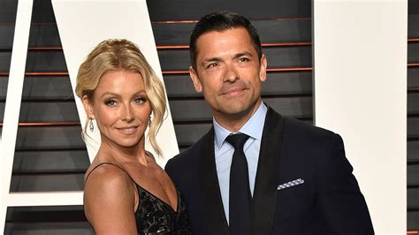 Mark Consuelos Net Worth - How Much Is Kelly Ripa's Husband Worth After ...