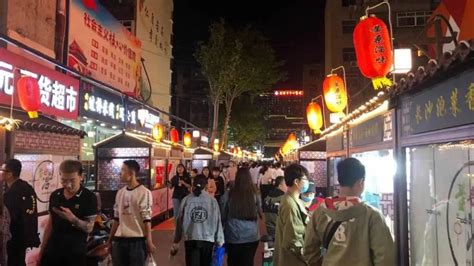 五一小长假·吉人吉地丨桂林路美食街夜市 完完全全被人潮汹涌的吃货们占领-中国吉林网