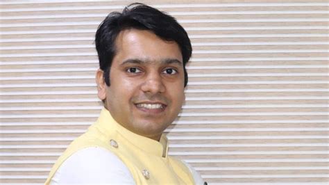 Stocks to buy under ₹100: Sumeet Bagadia recommends three shares to buy ...