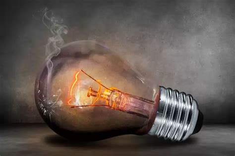 Contoh Soal Energi Listrik: Materi Lengkap & Terlengkap