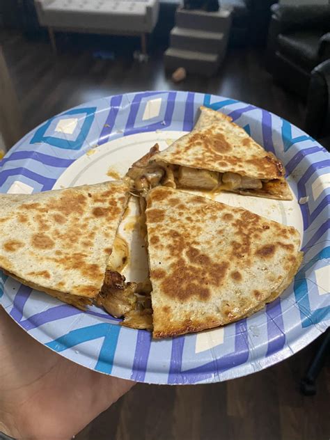 310 calorie chicken thigh quesadilla : r/1200isplenty