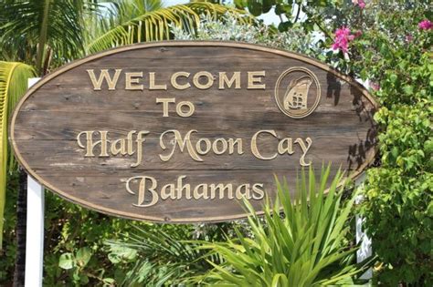 Ultimate Guide to Half Moon Cay Excursions (and Tips!)