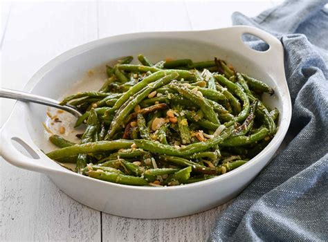 Lemon Garlic Green Beans Recipe | EatingisArt
