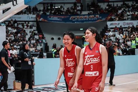 Cerita Kamila dan Kayla Rara: Anak Kembar yang Bawa Seventy Raih Three Peat! | DBL ID