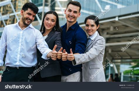 Business Man Giving Thumbs Up 的图像结果