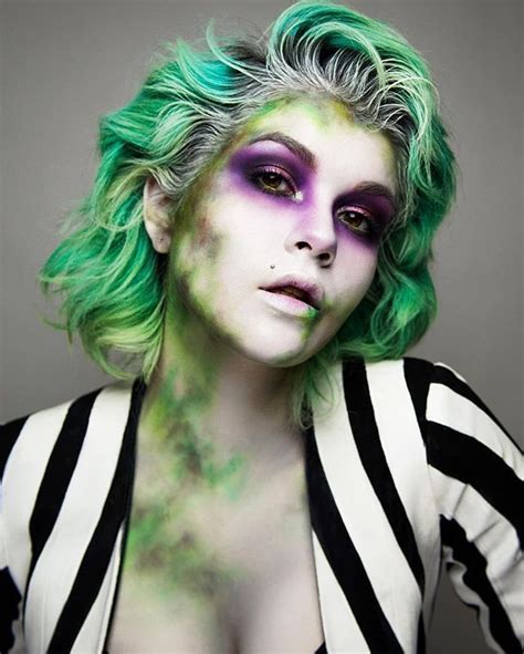 pretty beetlejuice makeup