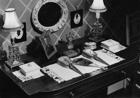 Furniture that has disappeared in the modern era