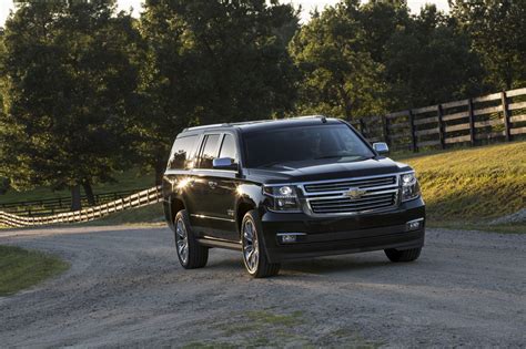 2017 Chevy Suburban Info, Specs, Pictures, Wiki | GM Authority