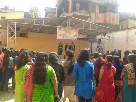 DEROZIO MEMORIAL COLLEGE