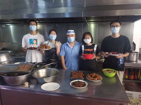 后勤管理处为第23届研究生支教团成员开展厨艺技能培训-福州大学新闻网