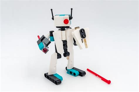 LEGO Mini Robot 的图像结果