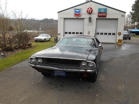 1970 Dodge Challenger Spent 46 Years in a Shed, It's a Rare Factory Sunroof Car - autoevolution