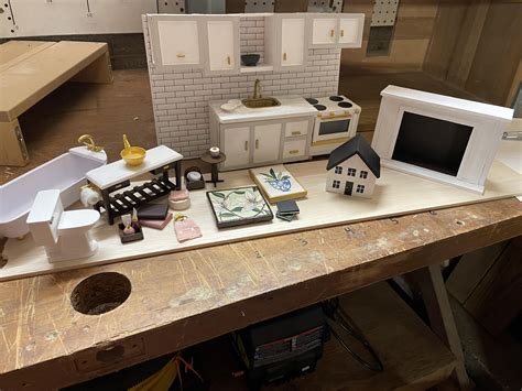 Making Dollhouse Miniatures 的图像结果
