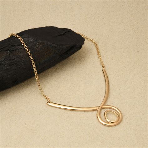 Buy Gold Loop Collar Necklace Online - Accessorize India