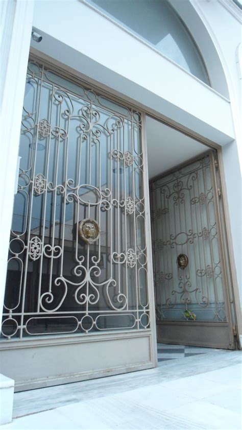 IASIS Medical Clinic on Behance