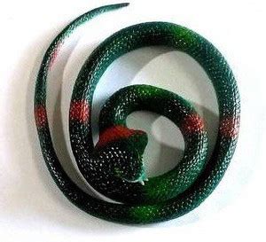 CC&S Realistic Fake Rubber Cobra Artificial Snake Gag Toy Price in ...
