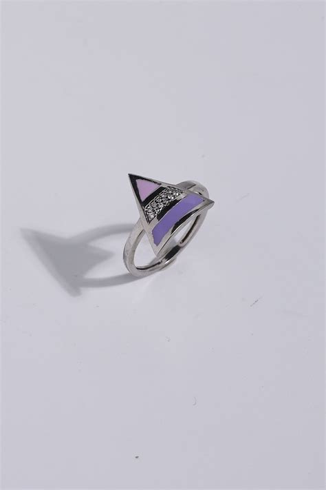 Bora Pyramid – Plata Nova