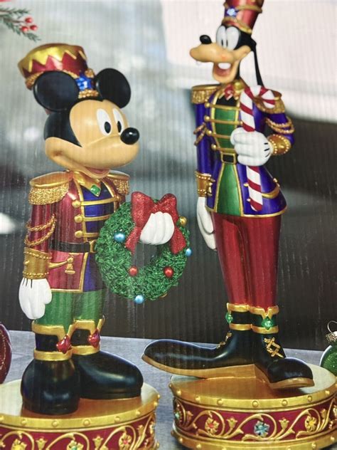 Disney Christmas Holiday Nutcrackers Mickey Mouse & Goofy Lights Music ...