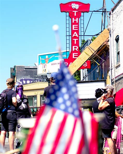 21 Fun & Interesting Facts about Oregon (unique!)