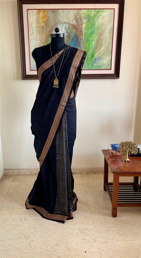 RASITA- BLACK PATLI BOMKAI WITH RUDRAKSHA WOVEN GEOMETRIC DETAILS – MOS ...