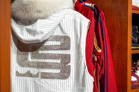 LeBron James museum opens up in Akron, Ohio - Good Morning America