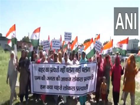 J-K Elections: BJP workers, locals hold protest; demand local candidate ...