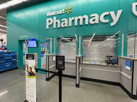 Retail Pharmacy Cutting Hours Amid Pharmacist Shortage | Progressive Grocer