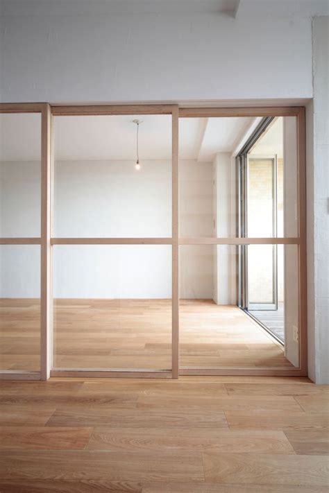 Tabiques a modo de galerías de madera | Kotablue