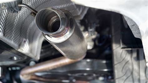 7 Signs of an Exhaust Leak (+ How to Locate the Source) | AutoNation Mobile Service