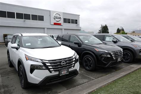 Model years released in recall of 590,000 Toyota, Lexus cars