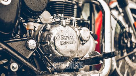 Royal Enfield launches 'Make It Yours' riding jacket customization ...