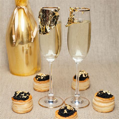 24K Edible Gold Leaf Flakes (.5 Gram) - CornucAUpia 24k Edible Gold ...