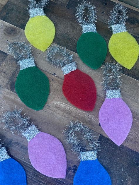 Christmas Bulb Craft - The Shabby Tree