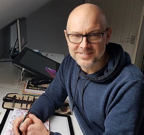 Agent Weasel and the Highway Hedgehog : East, Nick: Amazon.in: Books