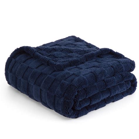 Bedsure Fleece Throw Blanket for Sofa - Soft Checkered Single Blankets ...