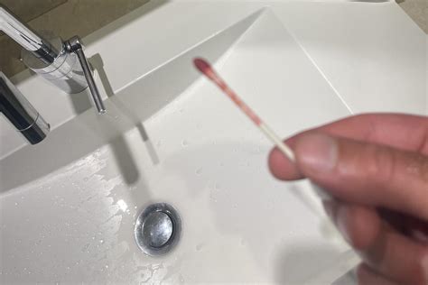 Bleeding belly button, should I be worried? : r/medical_advice