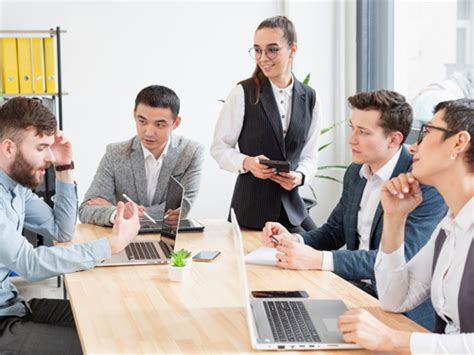 Communicative English-JAN25 | Yenepoya Online