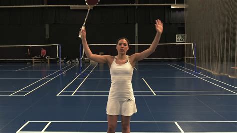 Backhand Clear Badminton 的图像结果