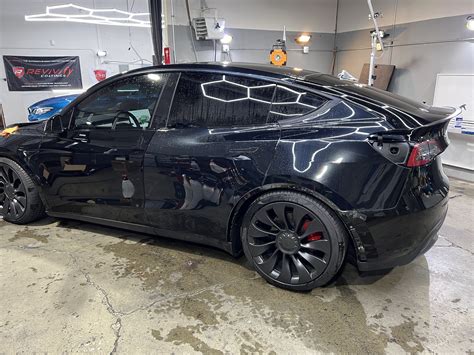 2022 Tesla Model Y (Black) — DETAILERSHIP™